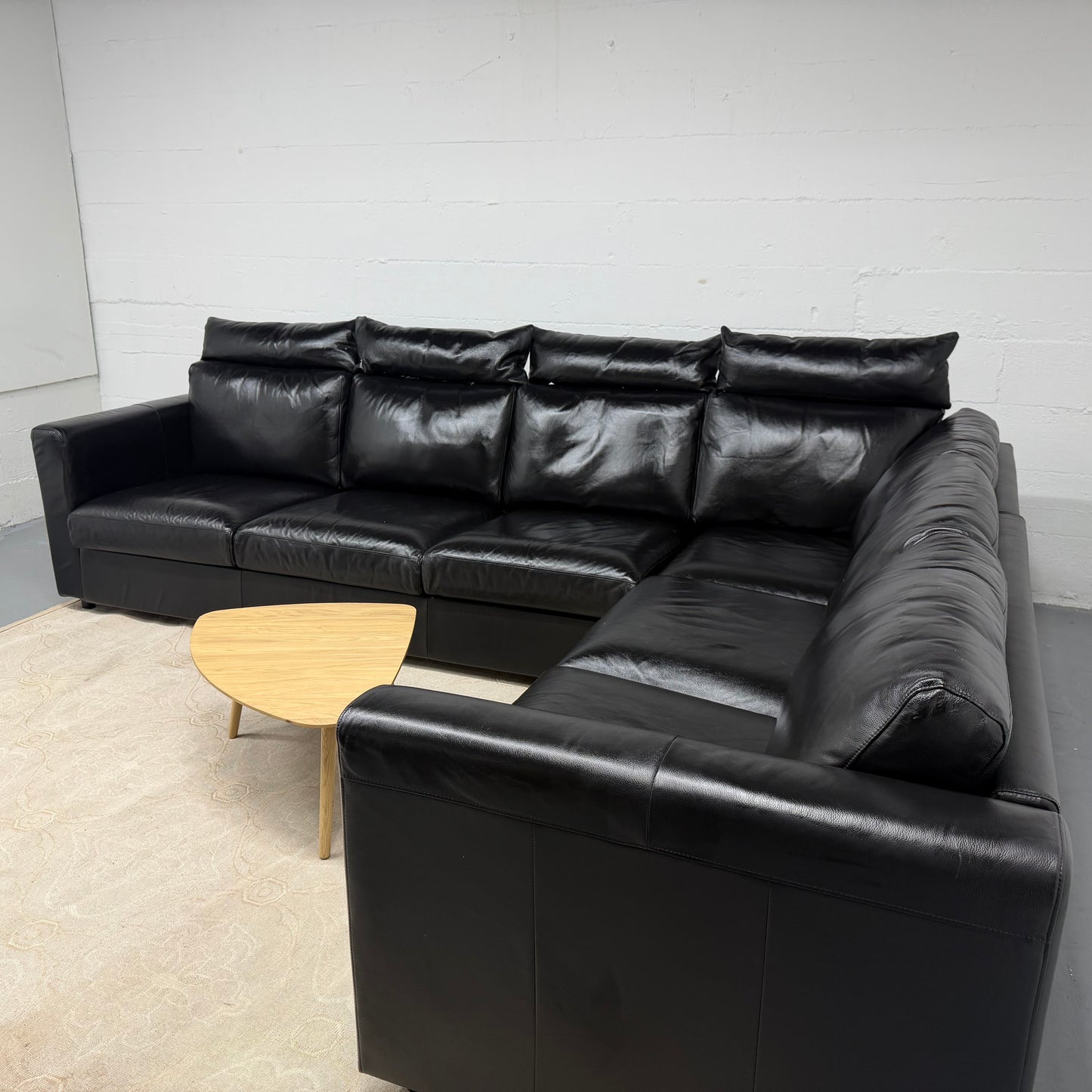 FINNALA
Sectional, 5-seat corner black