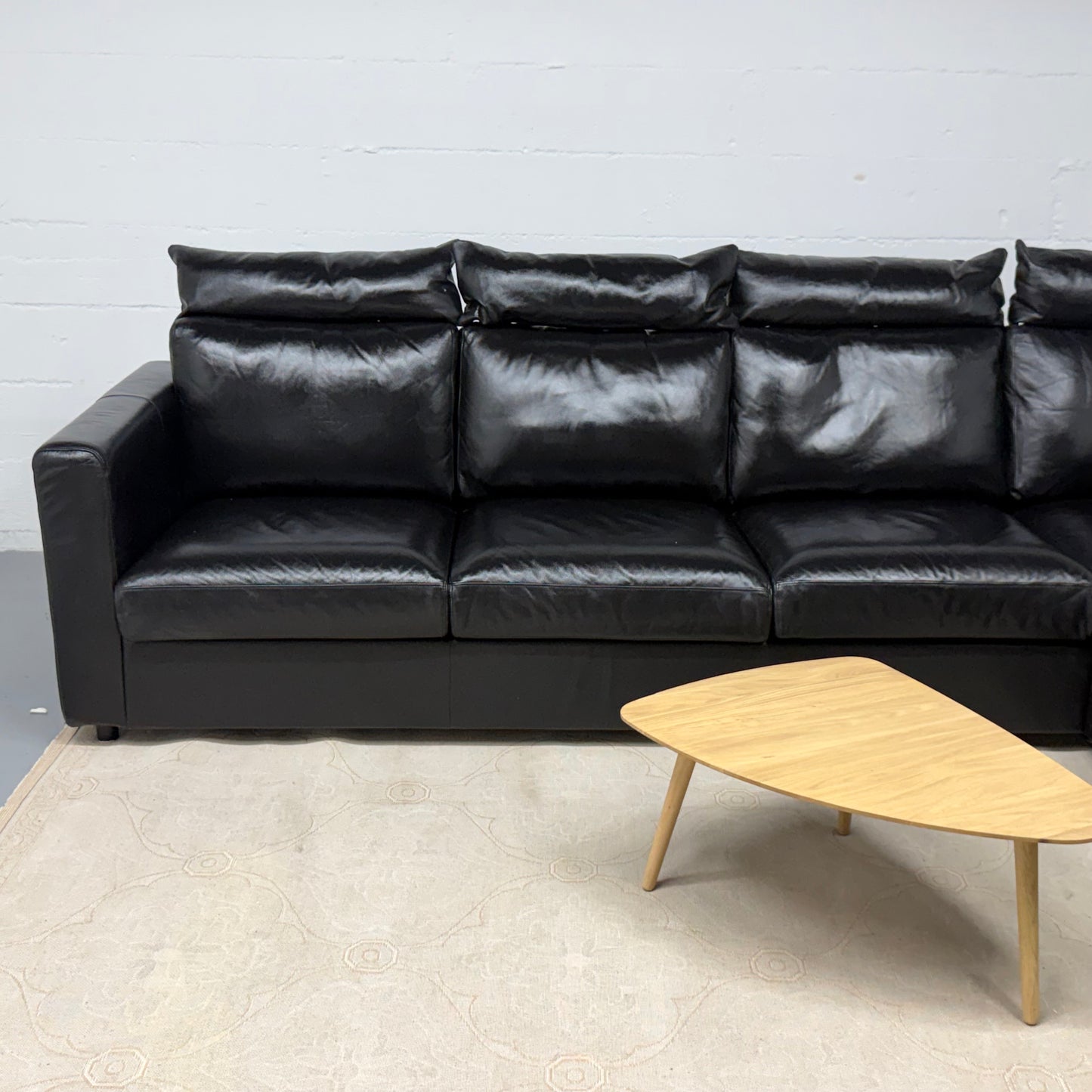 FINNALA
Sectional, 5-seat corner black