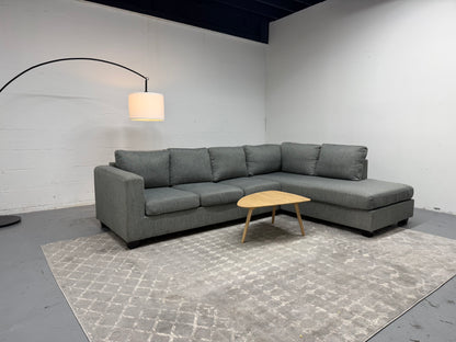 Urban barn Sectional