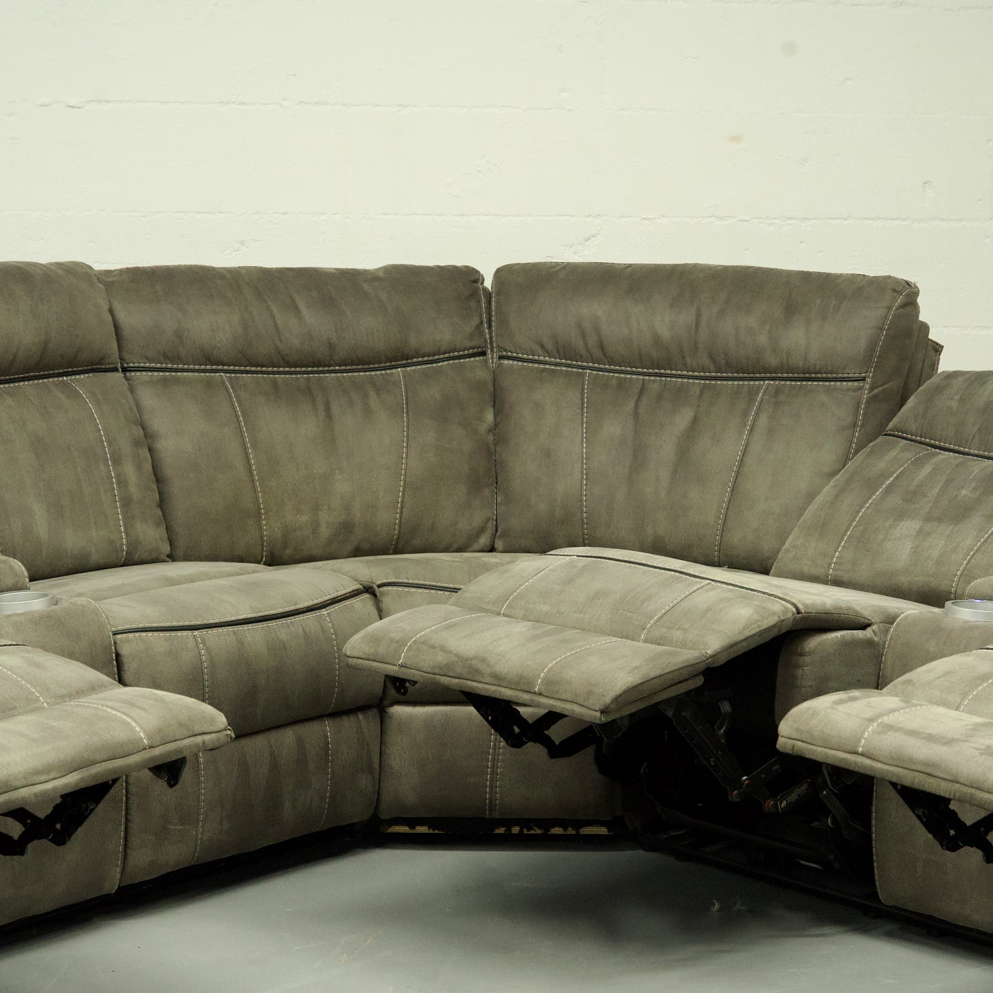 Power Recliner Sectional