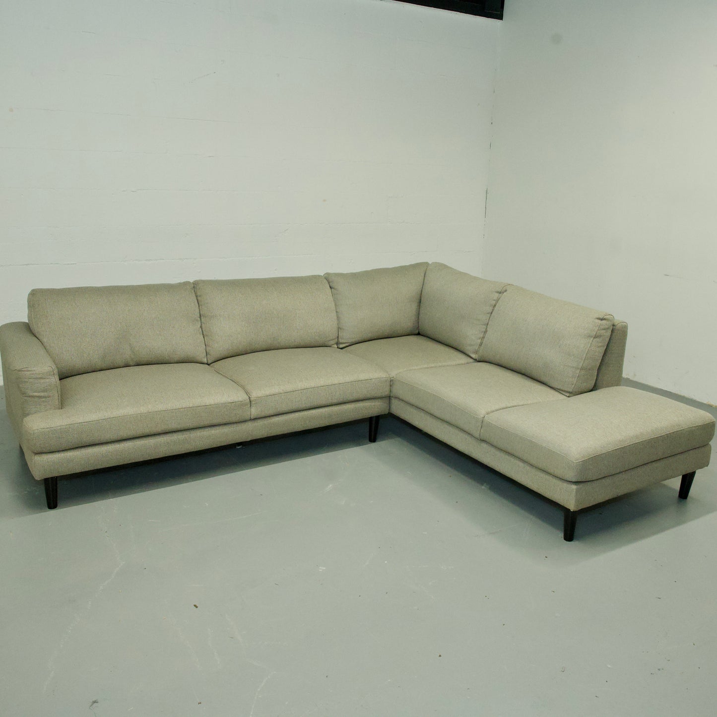 Structube Sectional grey
