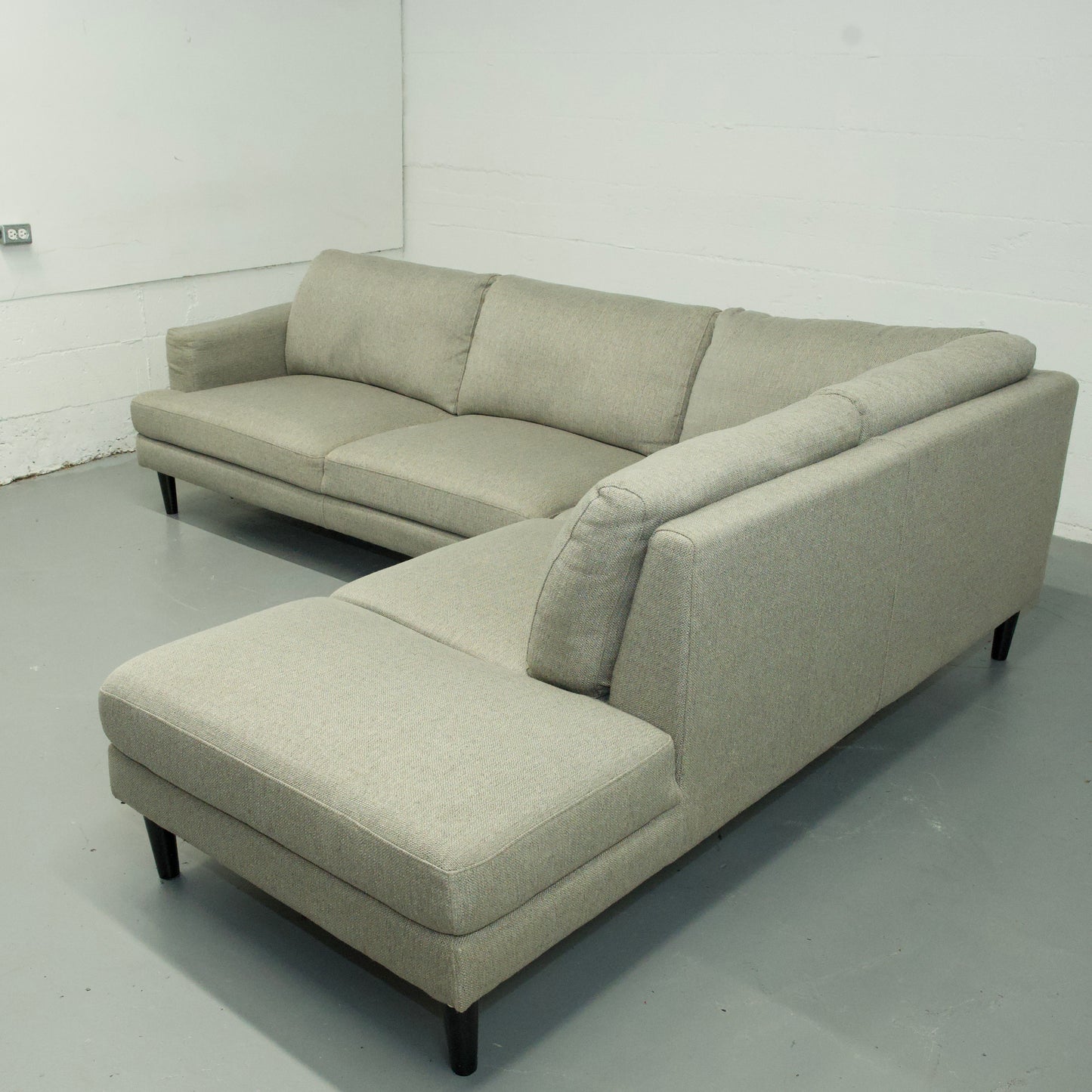 Structube Sectional grey