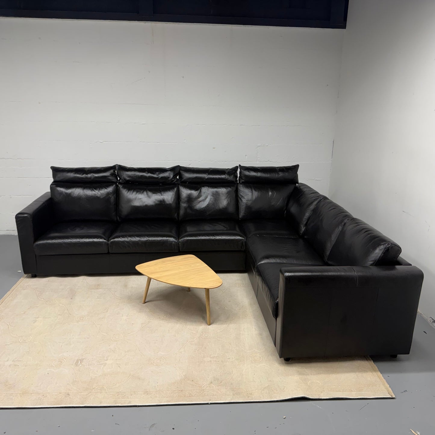 FINNALA
Sectional, 5-seat corner black